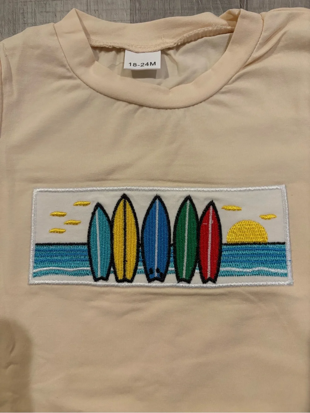 Toddler Boutique Boy Surfboards Shorts Set..18-24M